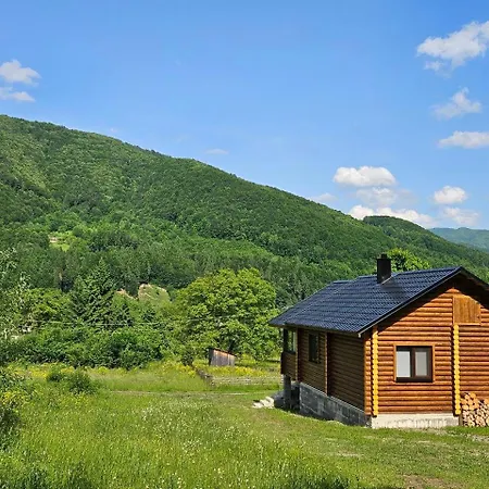 Holiday home Садиба,Едемский Сад *